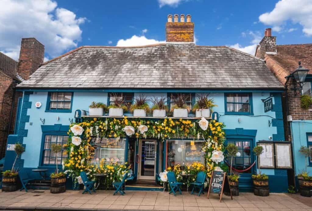 Kip 23 Jjs Emsworth Hotel Exterior photo